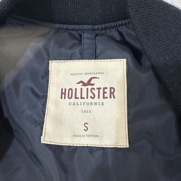 Hollister California Lightweight Bomber Jacket Zip Up Navy Mens Size Small - Picture 3 of 3
